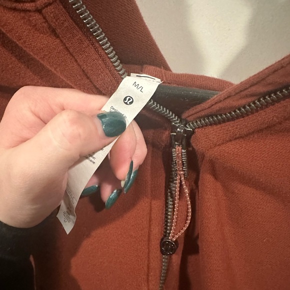 Lululemon Scuba - Picture 3 of 3